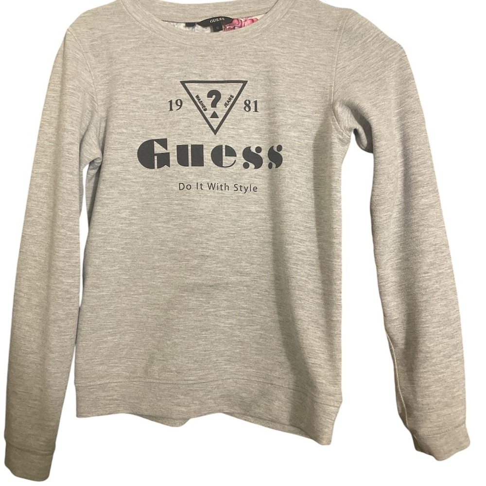 Guess girl pull over sweater